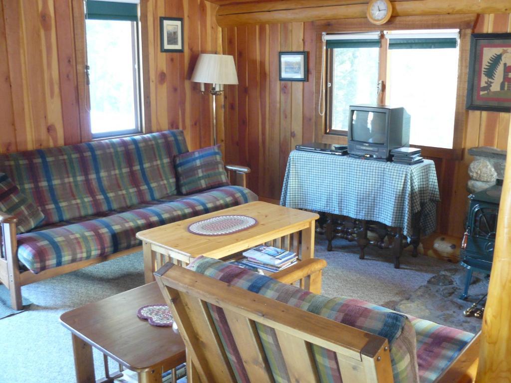 Hitching Post Resort Келоуна Номер фото