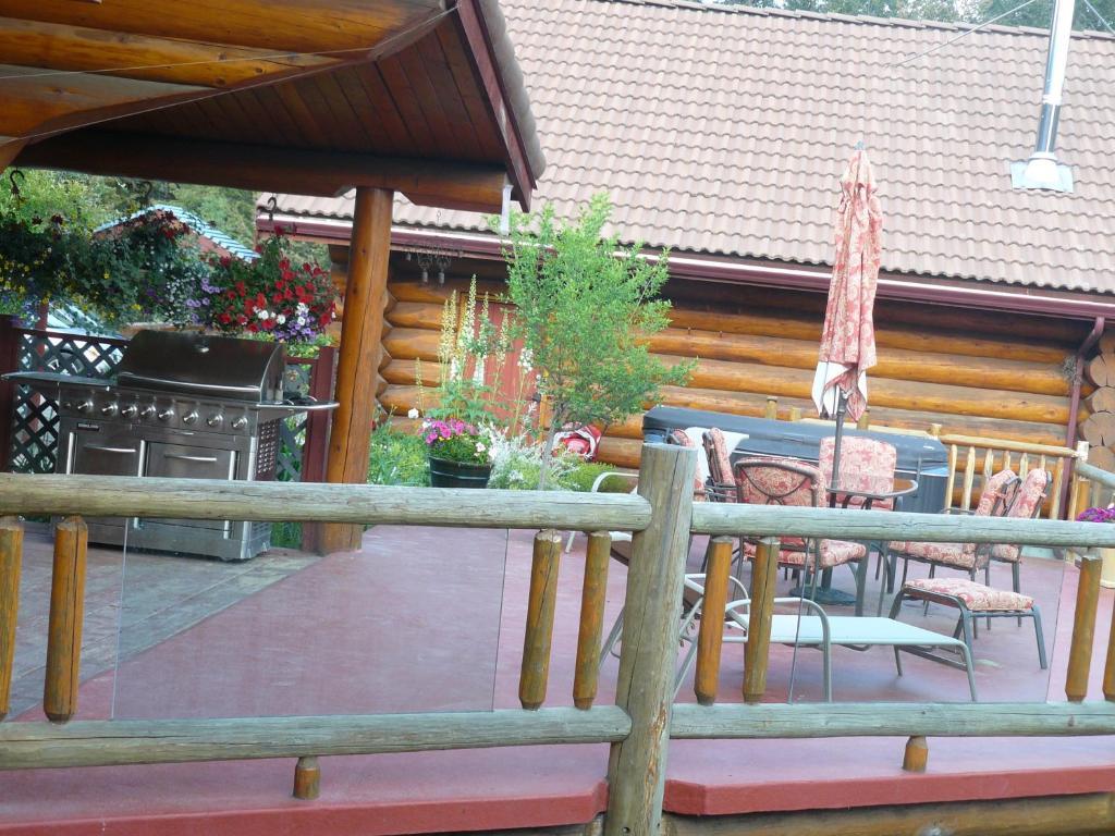 Hitching Post Resort Келоуна Номер фото