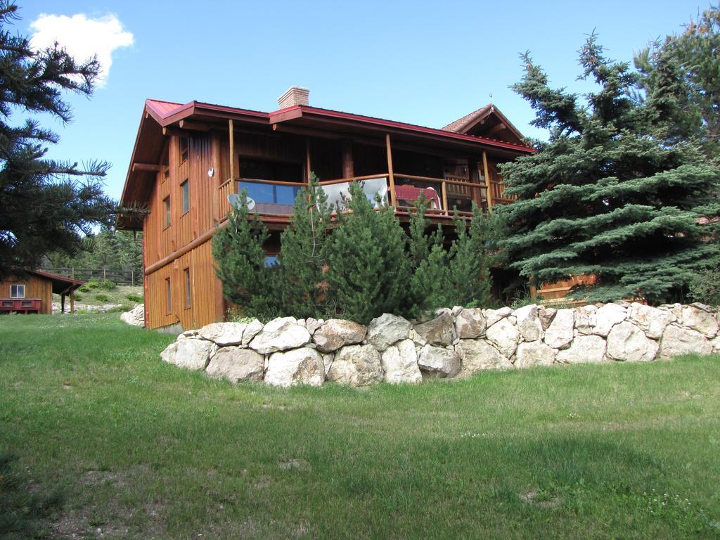Hitching Post Resort Келоуна Экстерьер фото
